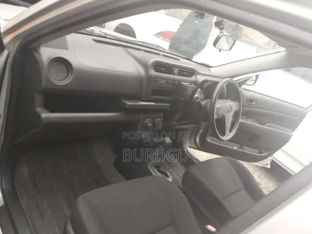 Toyota Probox 2019 Silver