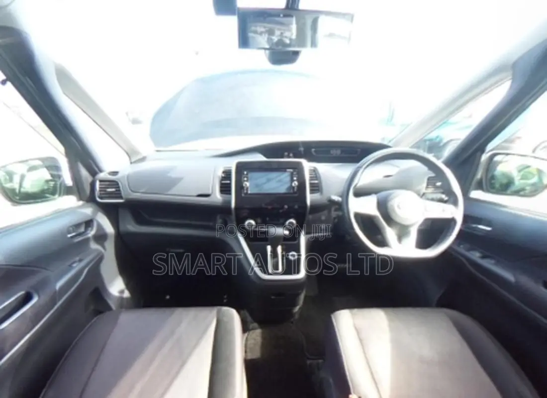 Nissan Serena 2018 Black