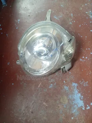 Sienta 2012 Focus Headlight