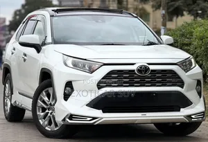 Toyota RAV4 Adventure 2019 White