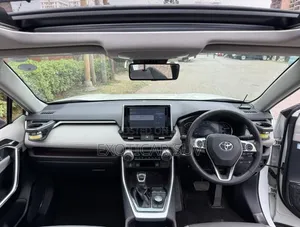 Toyota RAV4 Adventure 2019 White