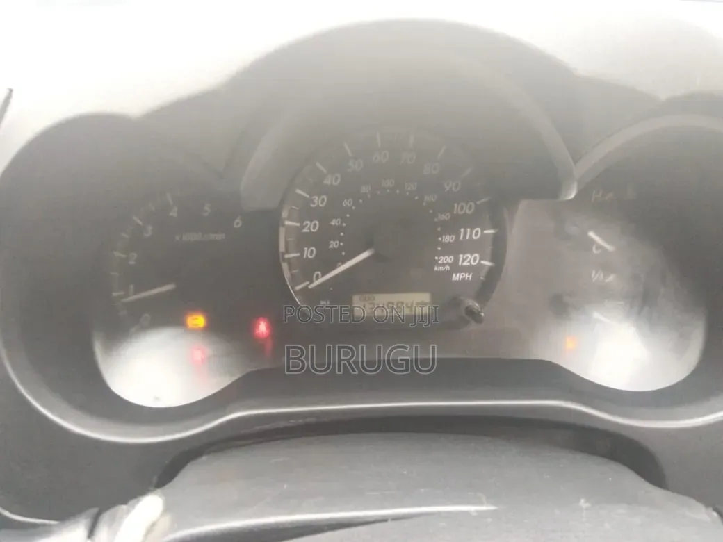 Toyota Hilux 2015 White