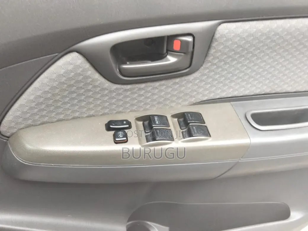 Toyota Hilux 2015 White