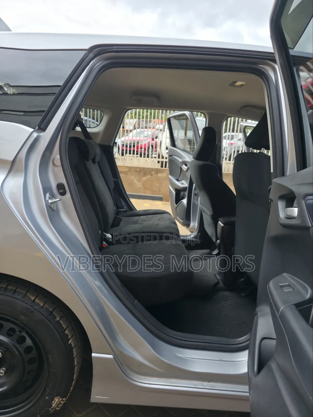 Honda Fit Shuttle 2019 Silver