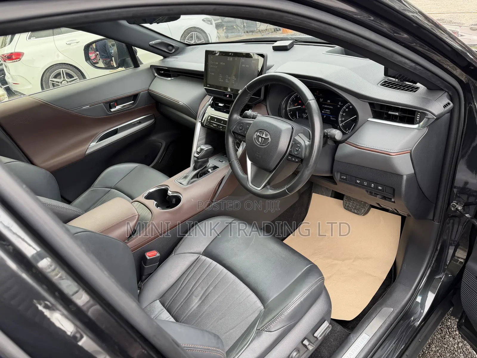 Toyota Harrier 2.0 4WD 2020 Matt Black