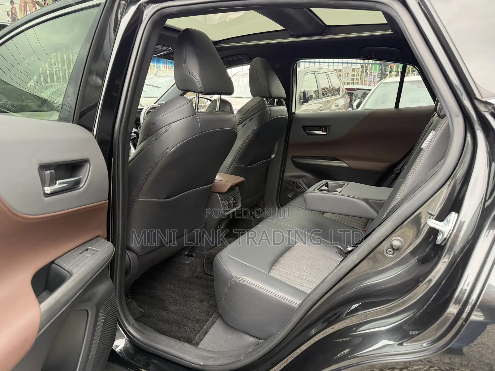 Toyota Harrier 2.0 4WD 2020 Matt Black