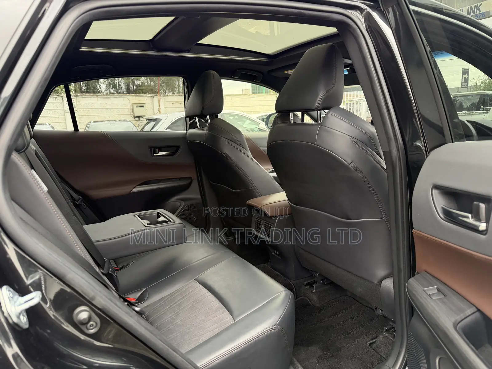 Toyota Harrier 2.0 4WD 2020 Matt Black