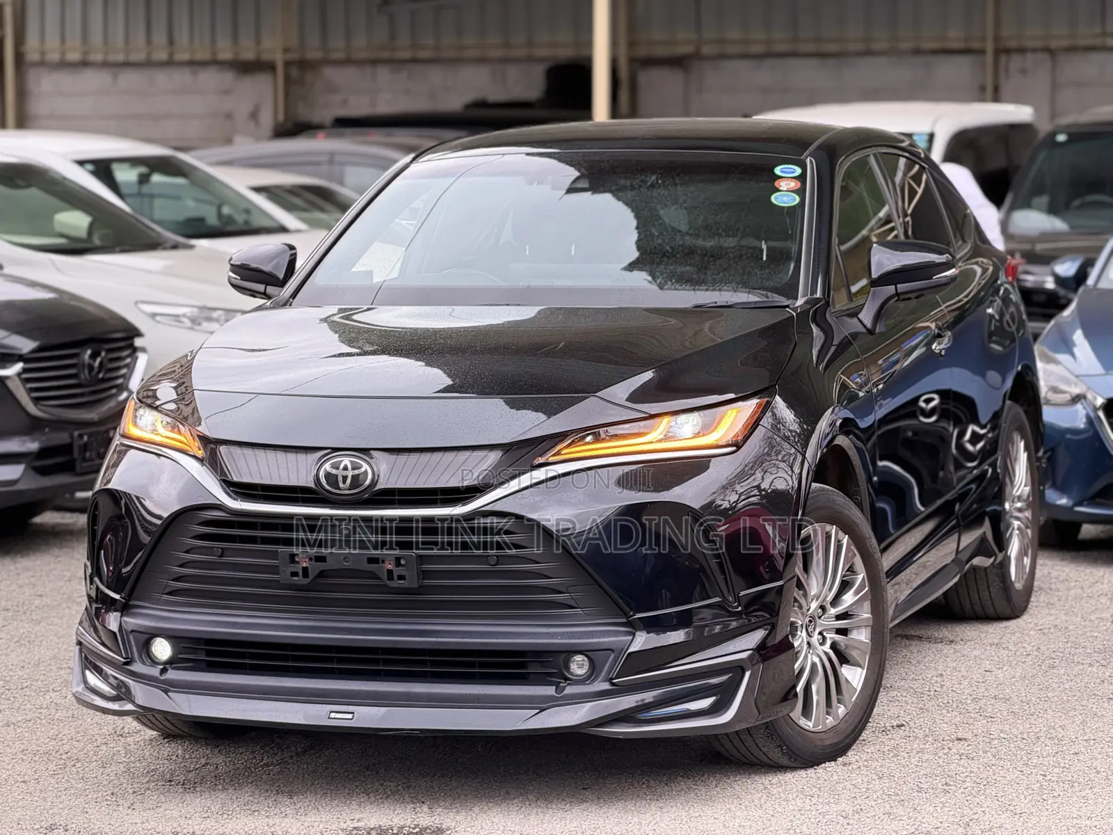 Toyota Harrier 2.0 4WD 2020 Matt Black