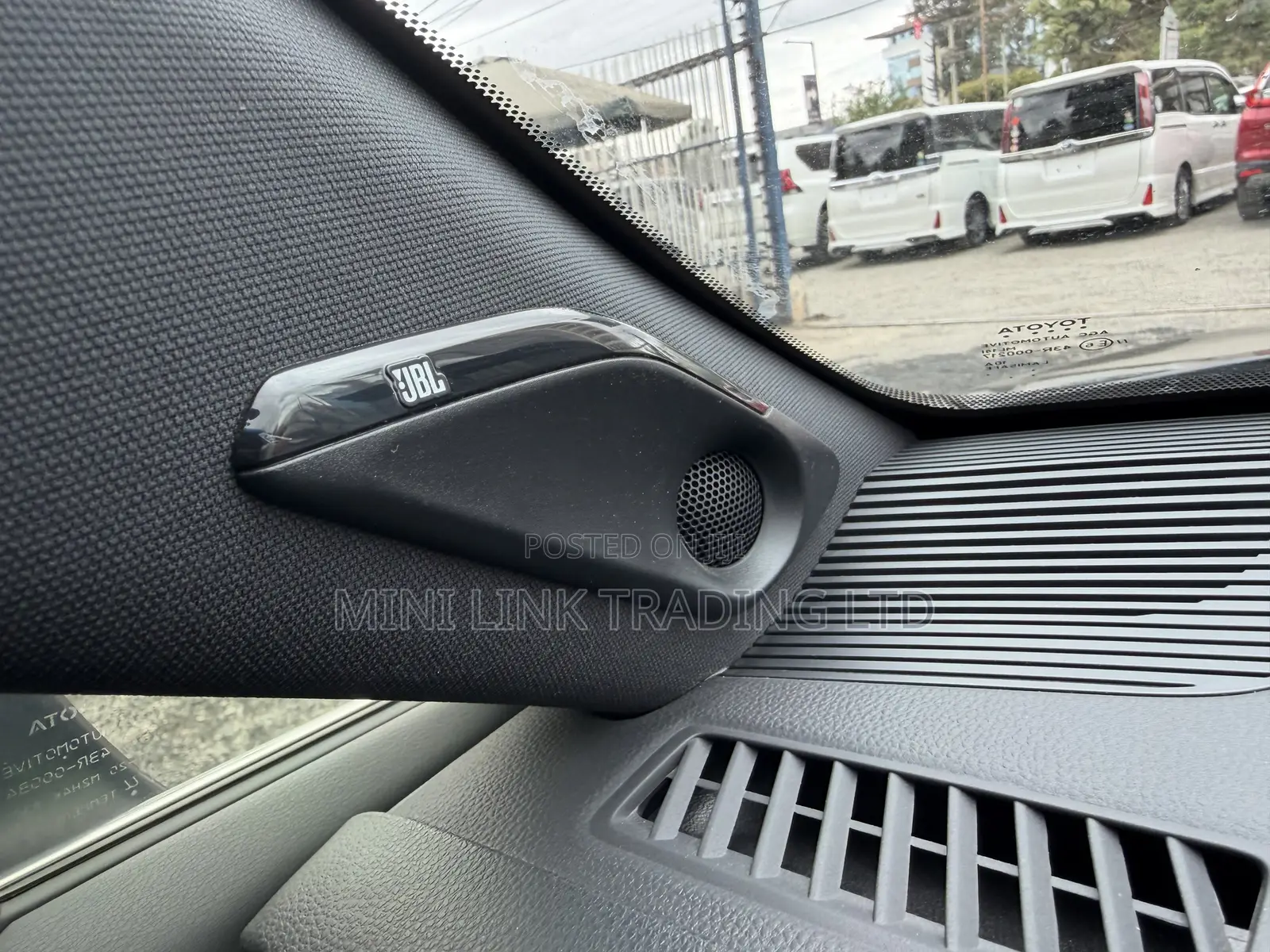 Toyota Harrier 2.0 4WD 2020 Matt Black