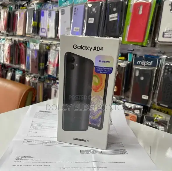 New Samsung Galaxy M04 64 GB Black