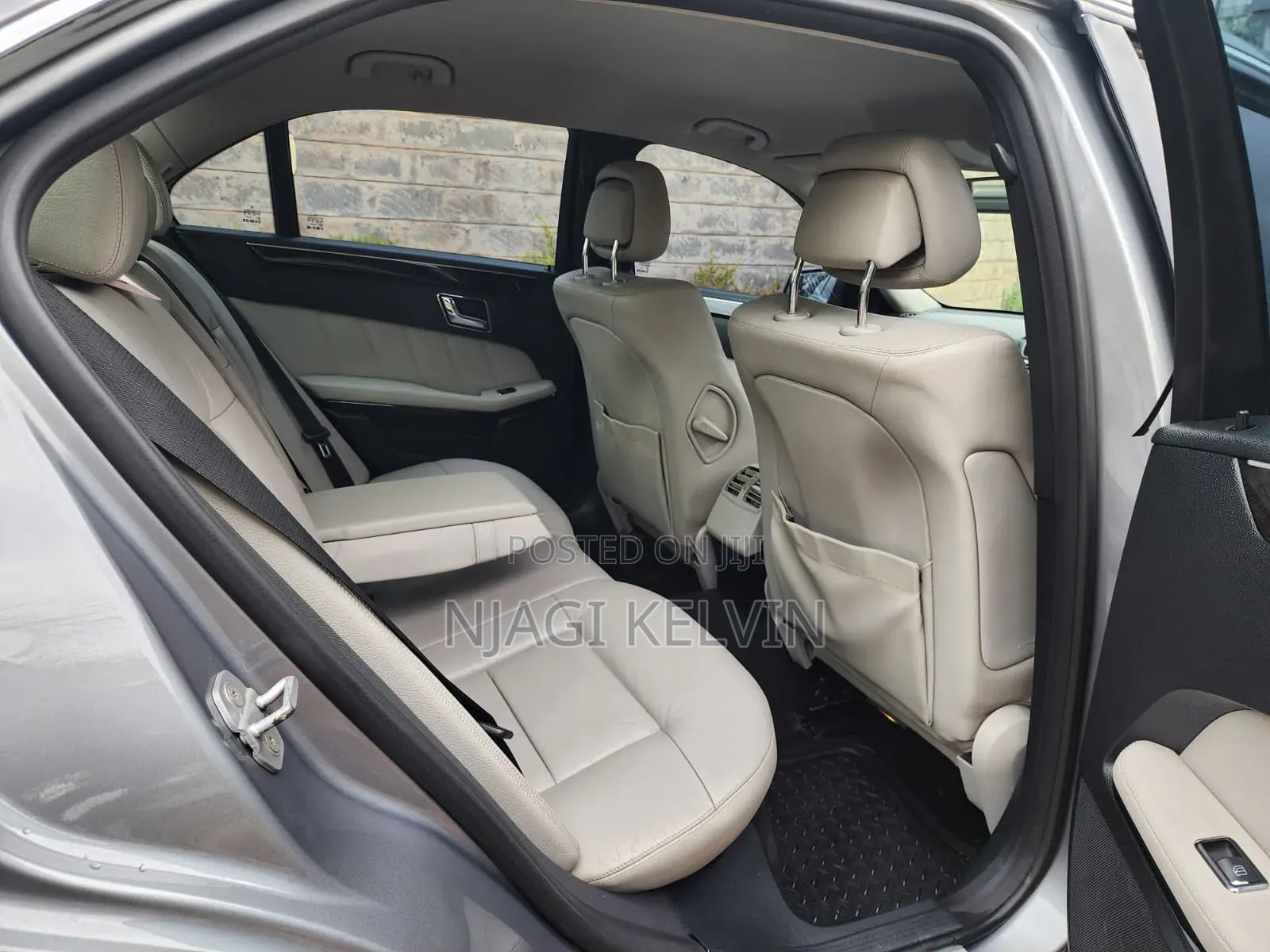 Mercedes-Benz E200 2009 Gray