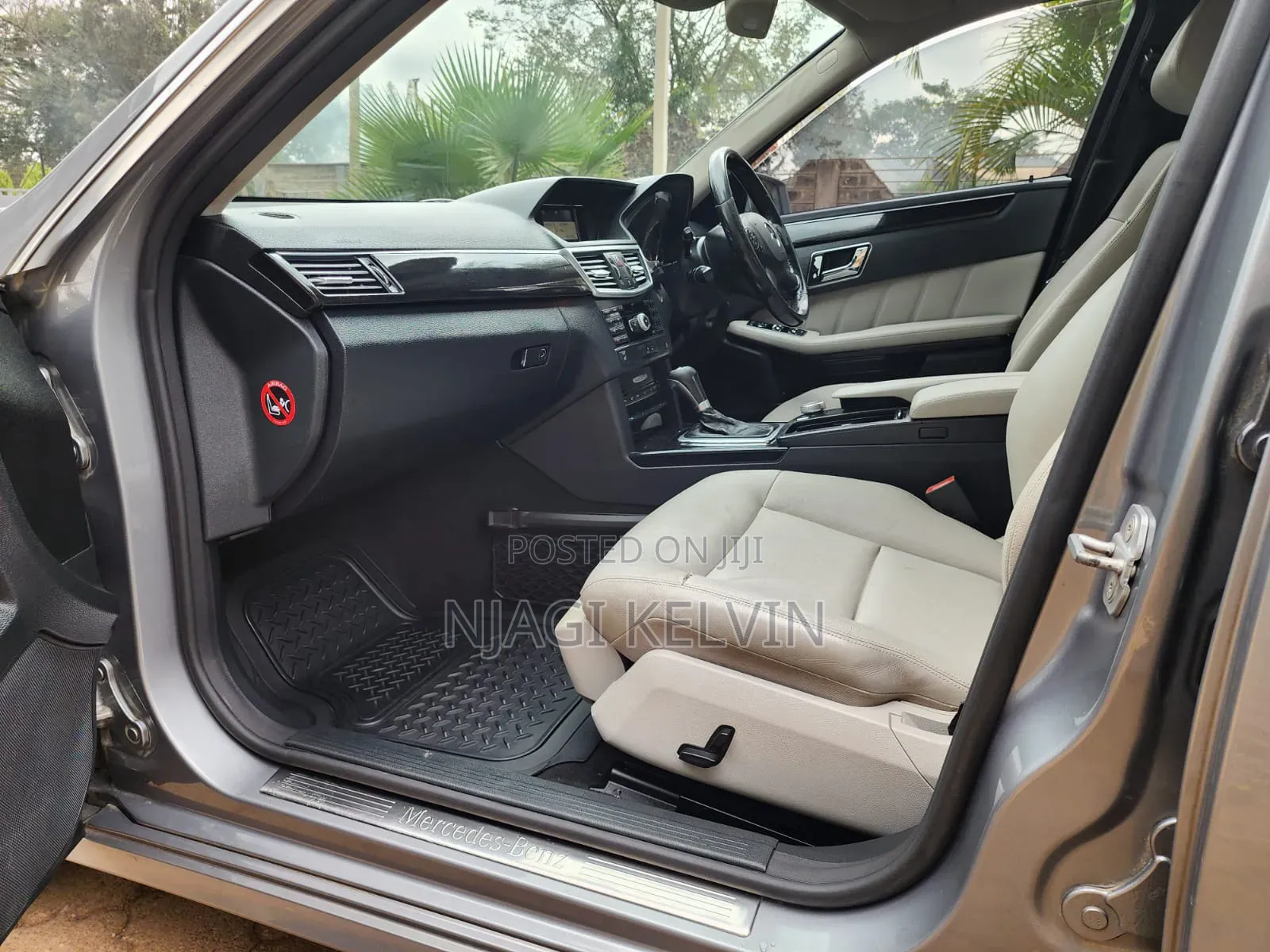 Mercedes-Benz E200 2009 Gray