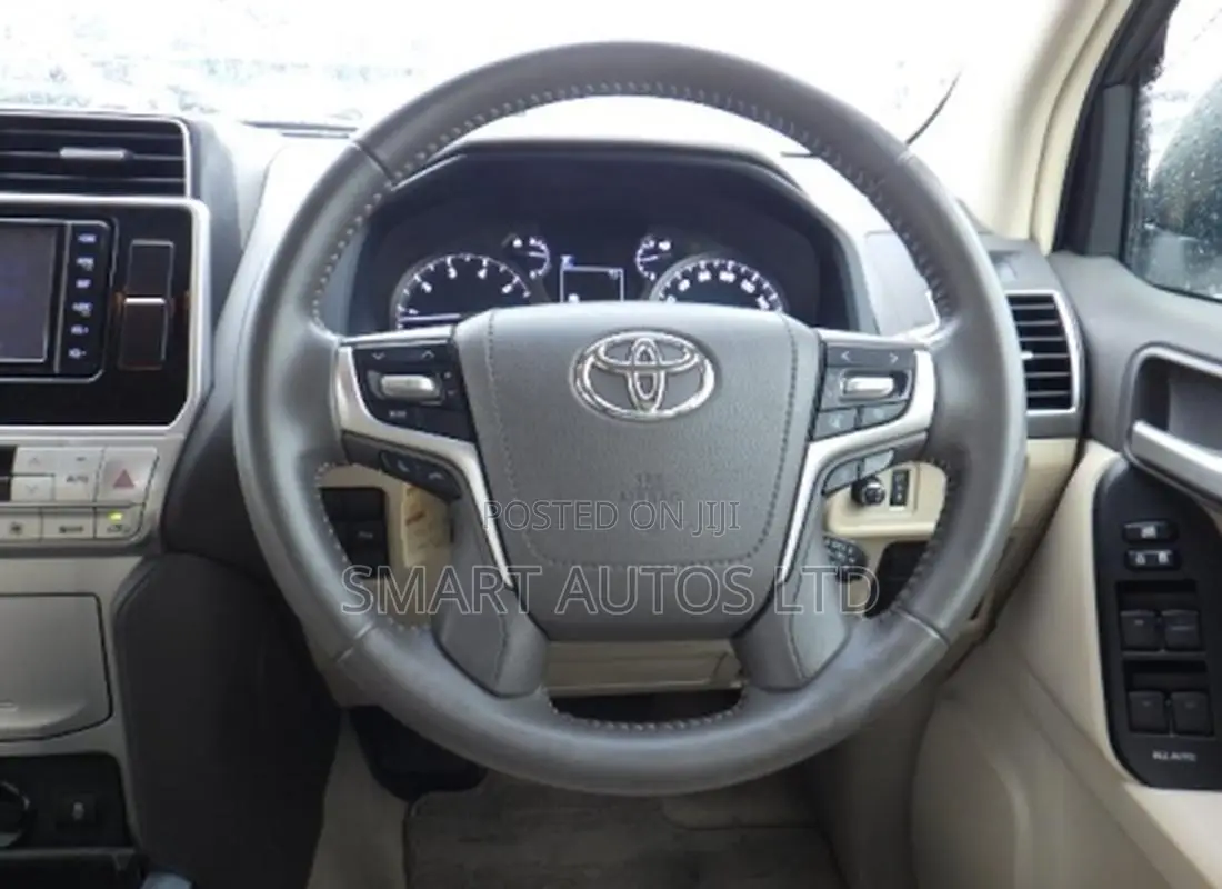 Toyota Land Cruiser Prado 2019 White