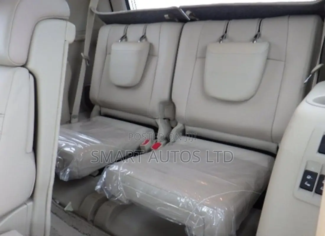 Toyota Land Cruiser Prado 2019 White