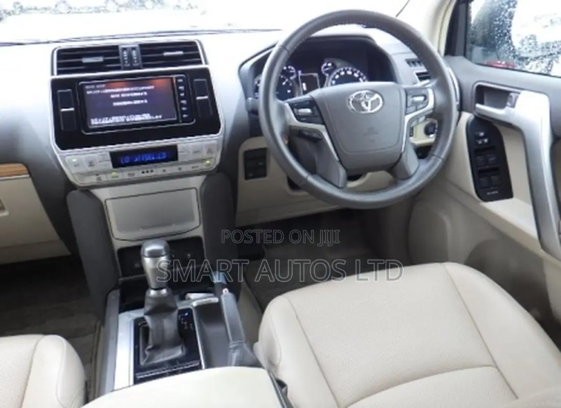 Toyota Land Cruiser Prado 2019 White