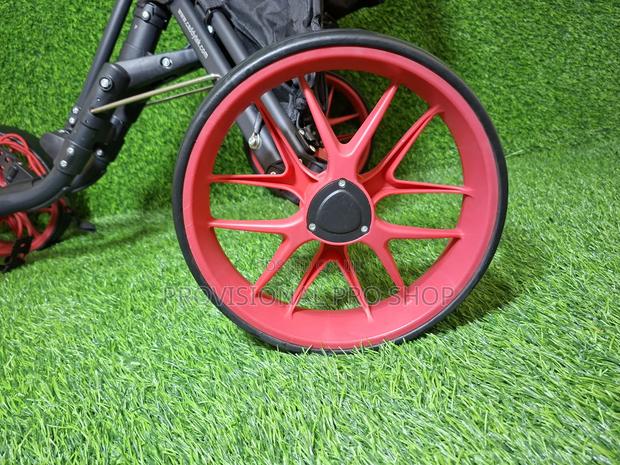 4 Wheel Golf Trolley - thumbnail 3