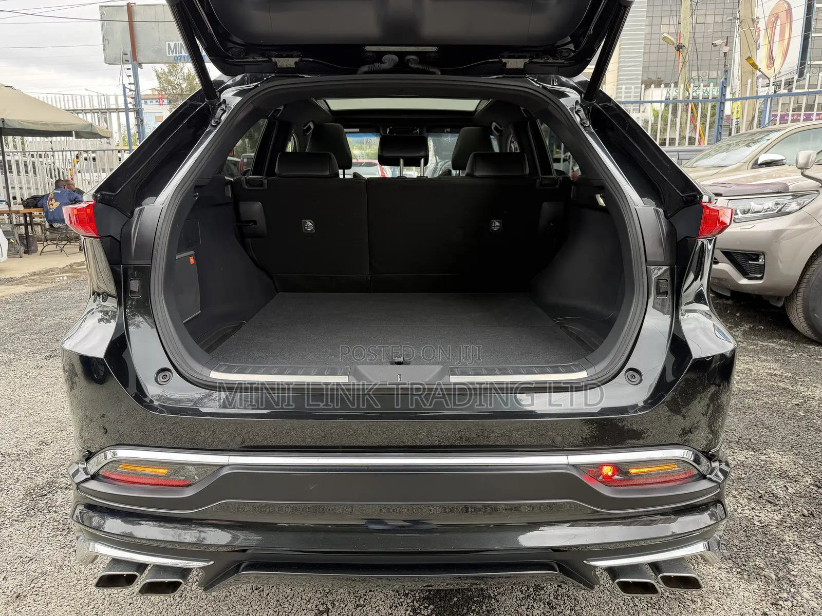 Toyota Harrier 2.0 4WD 2020 Matt Black