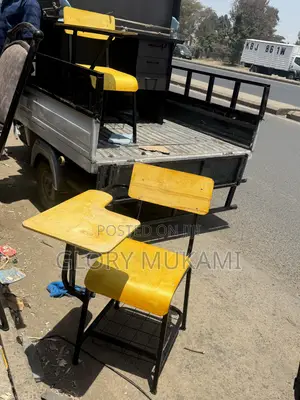 Arm Chair College/Lecturer Chair