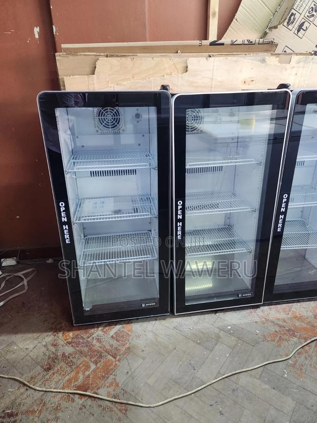 Glass Door Min Refrigerator Vr2 - main view
