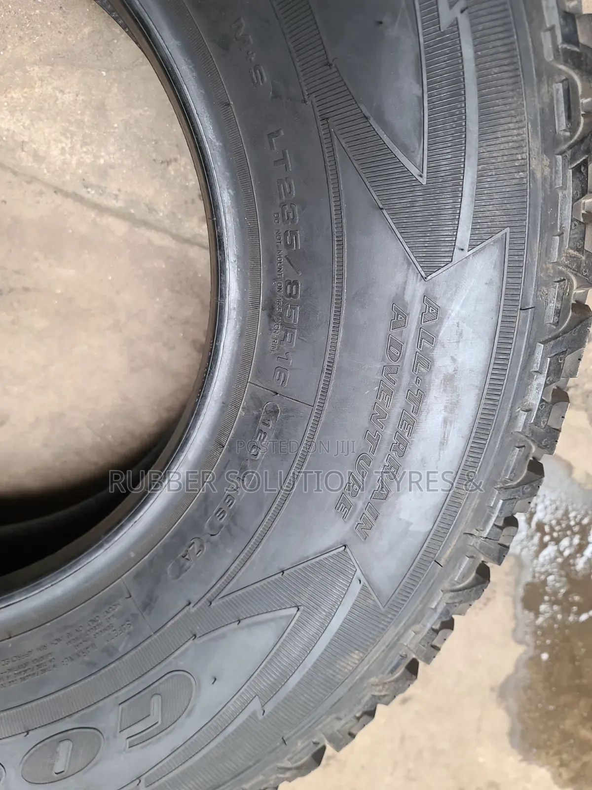 235 /85 R16 Goodyear Tyres Wrangler All-Terrain Antvature