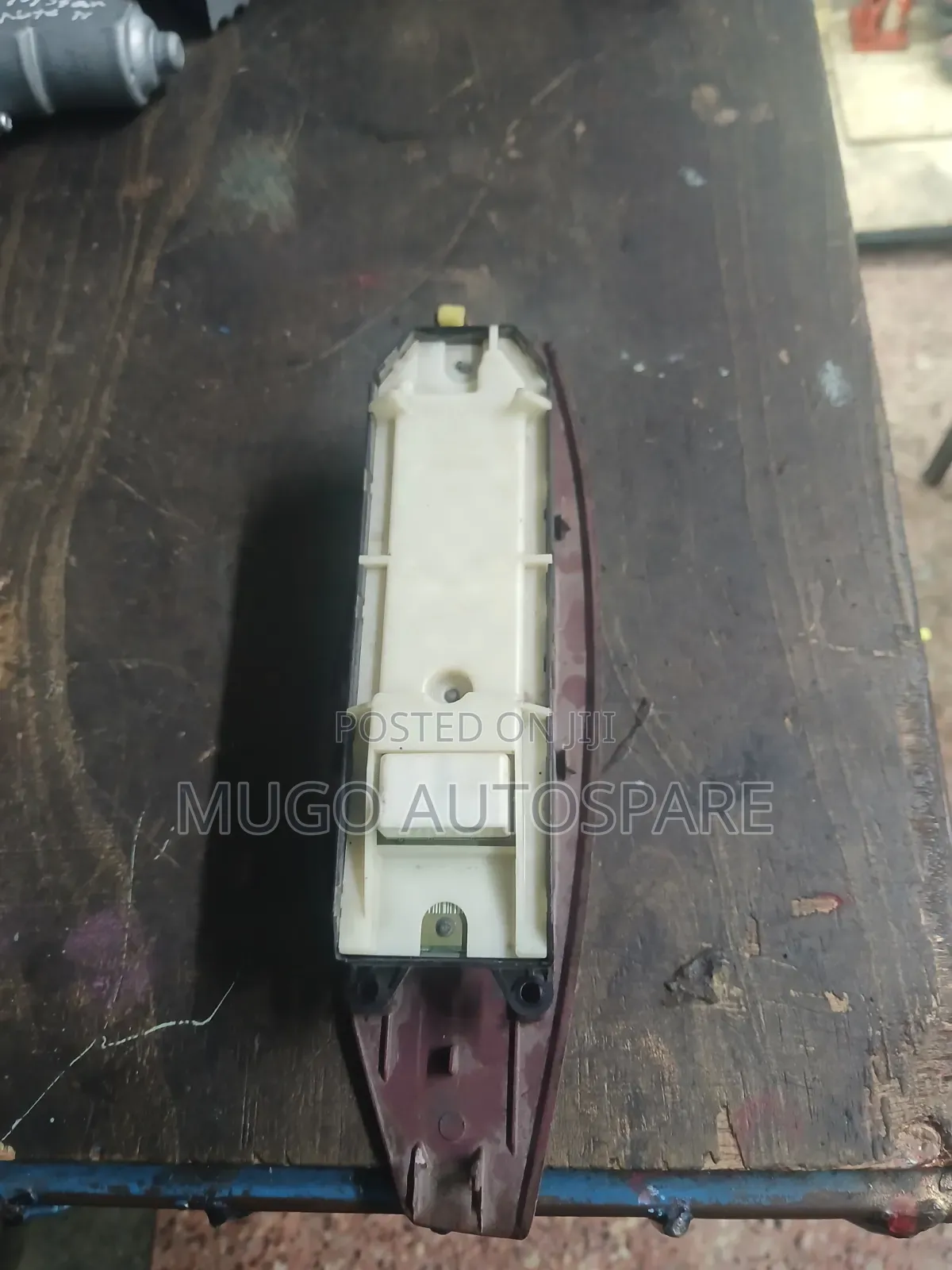 Toyota Premio 260 Door Main Switch With Cover
