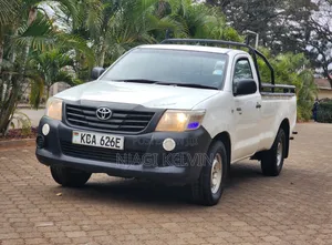 Toyota Hilux 2014 White