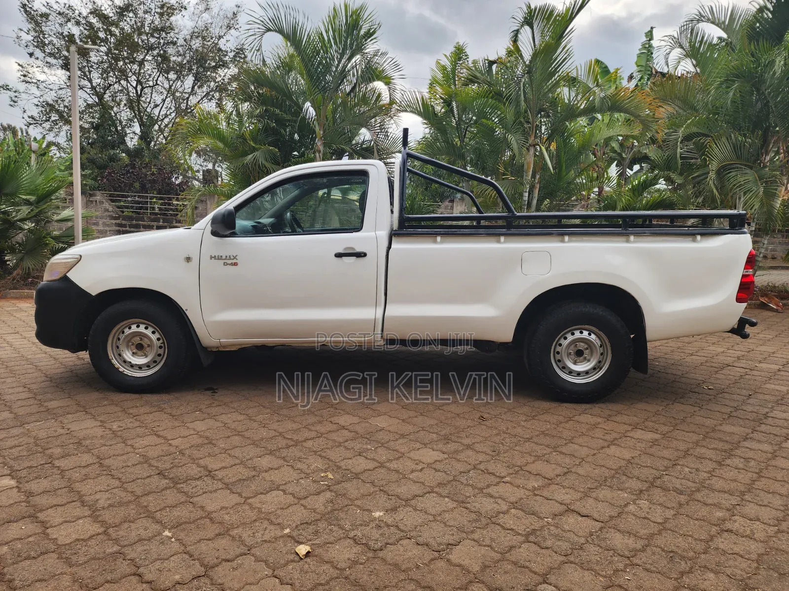 Toyota Hilux 2014 White