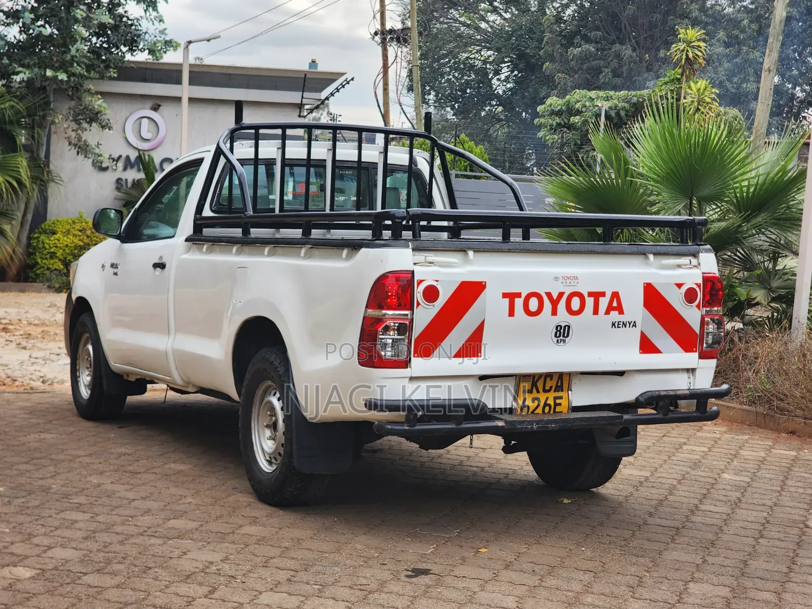 Toyota Hilux 2014 White