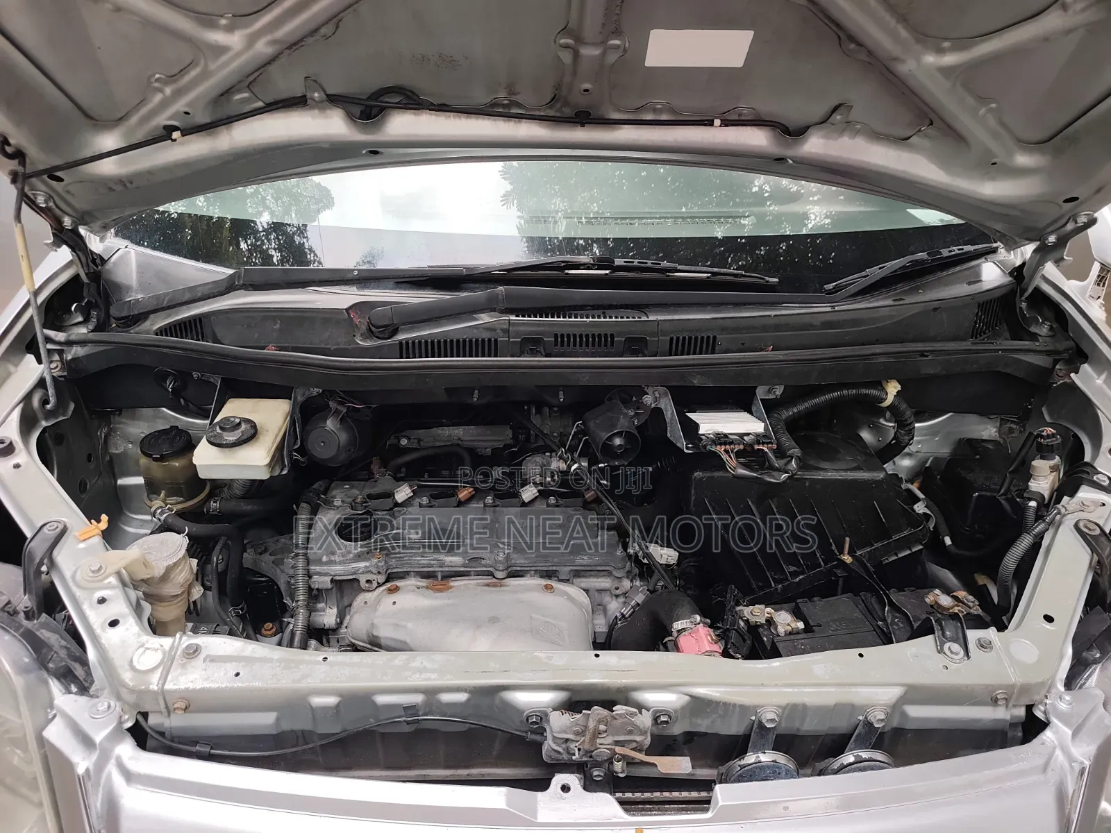 Toyota Noah 2.0 FWD (8 Seater) 2006 Silver