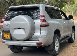 Toyota Land Cruiser Prado 3.0 TD 2013 Silver