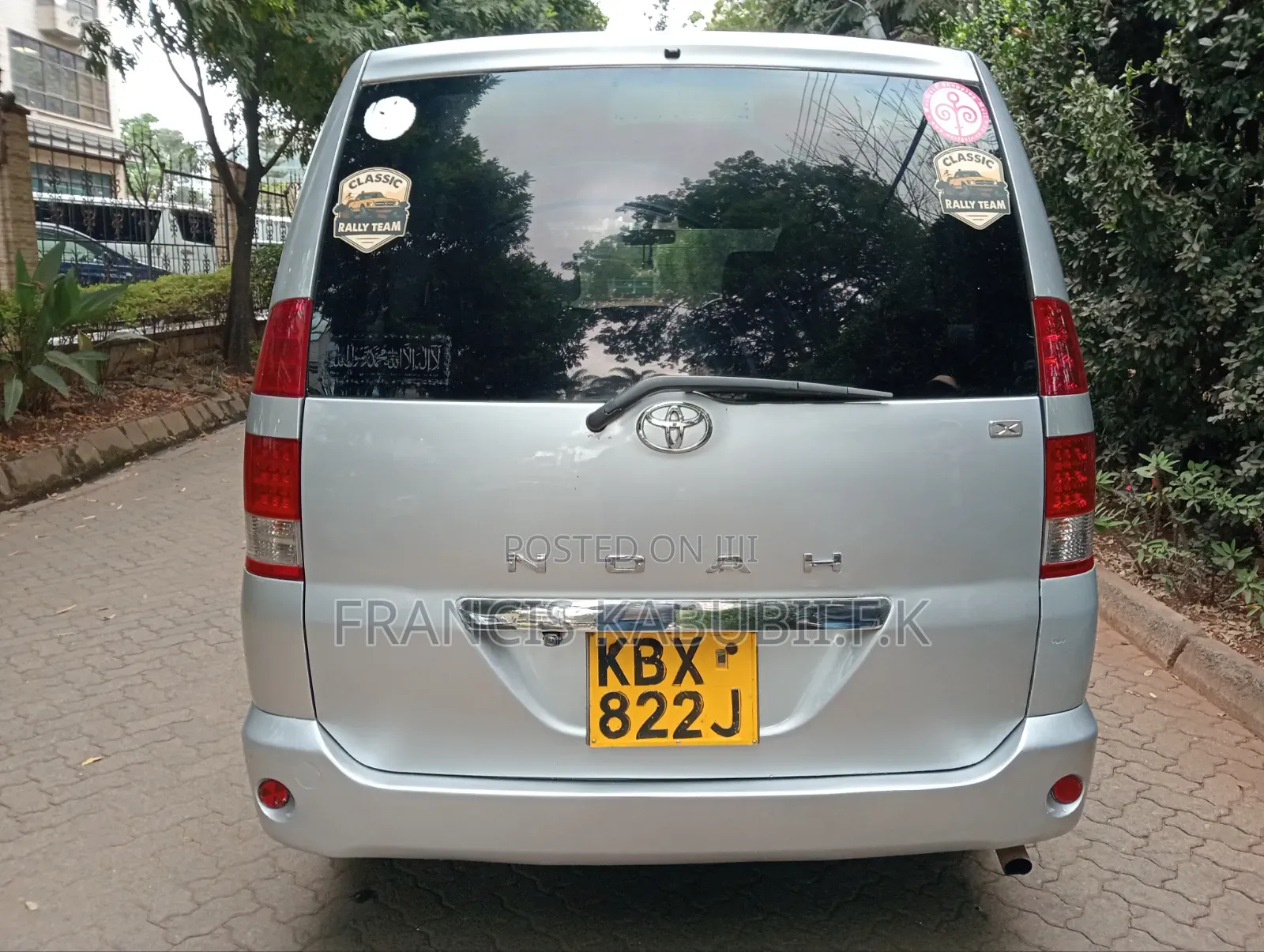 Toyota Noah 2.0 FWD (8 Seater) 2006 Silver