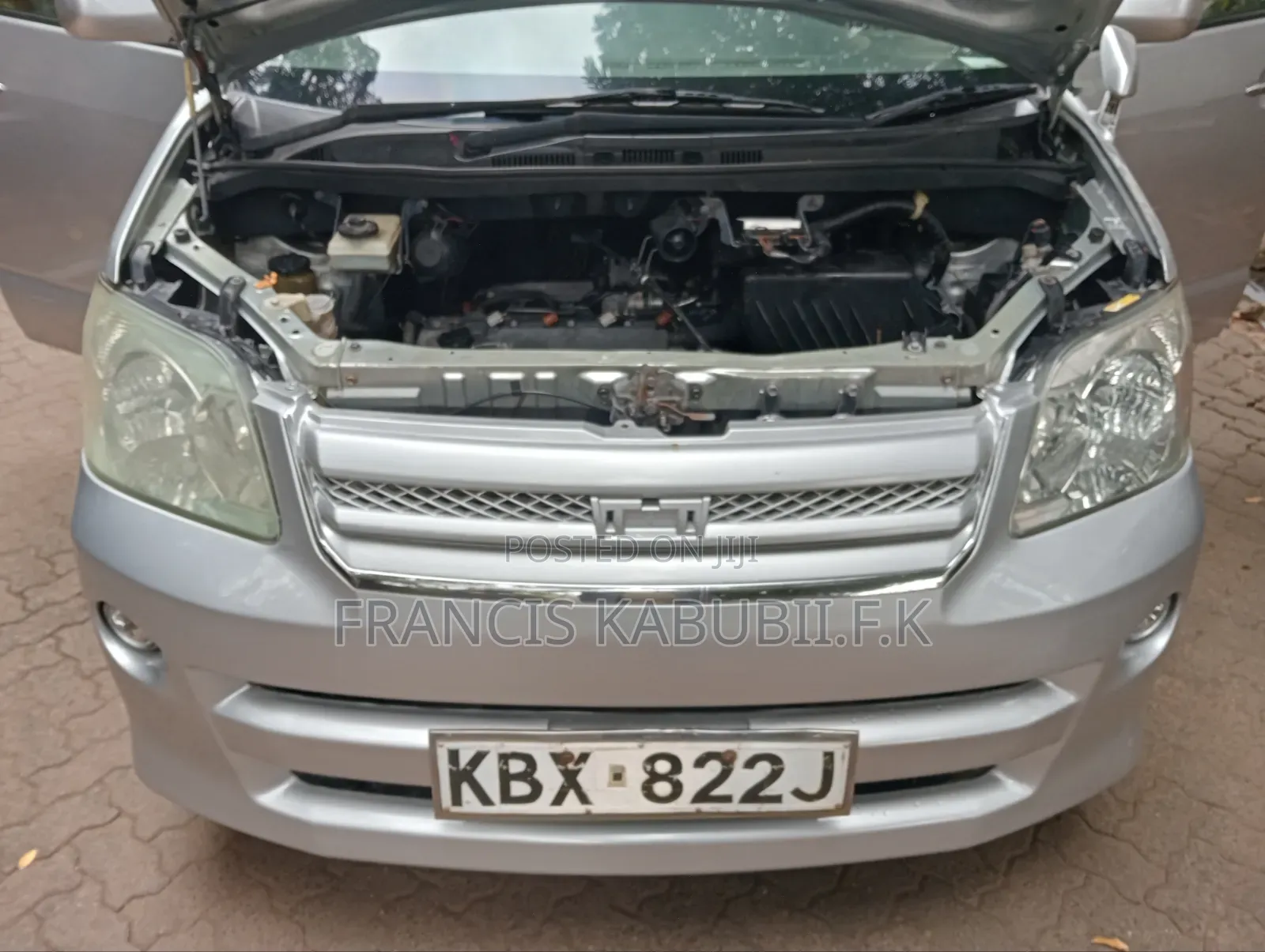 Toyota Noah 2.0 FWD (8 Seater) 2006 Silver