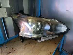 Teana Non-Xenon Headlight