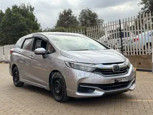 Honda Fit Shuttle 1.5 Hybrid 2WD 2019