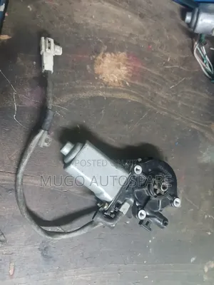 Toyota 110 Door Motor