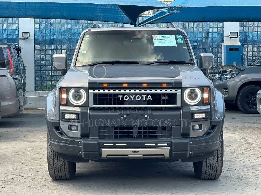 Toyota Land Cruiser LC250 2024 Gold