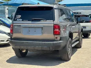 Toyota Land Cruiser LC250 2024 Gold