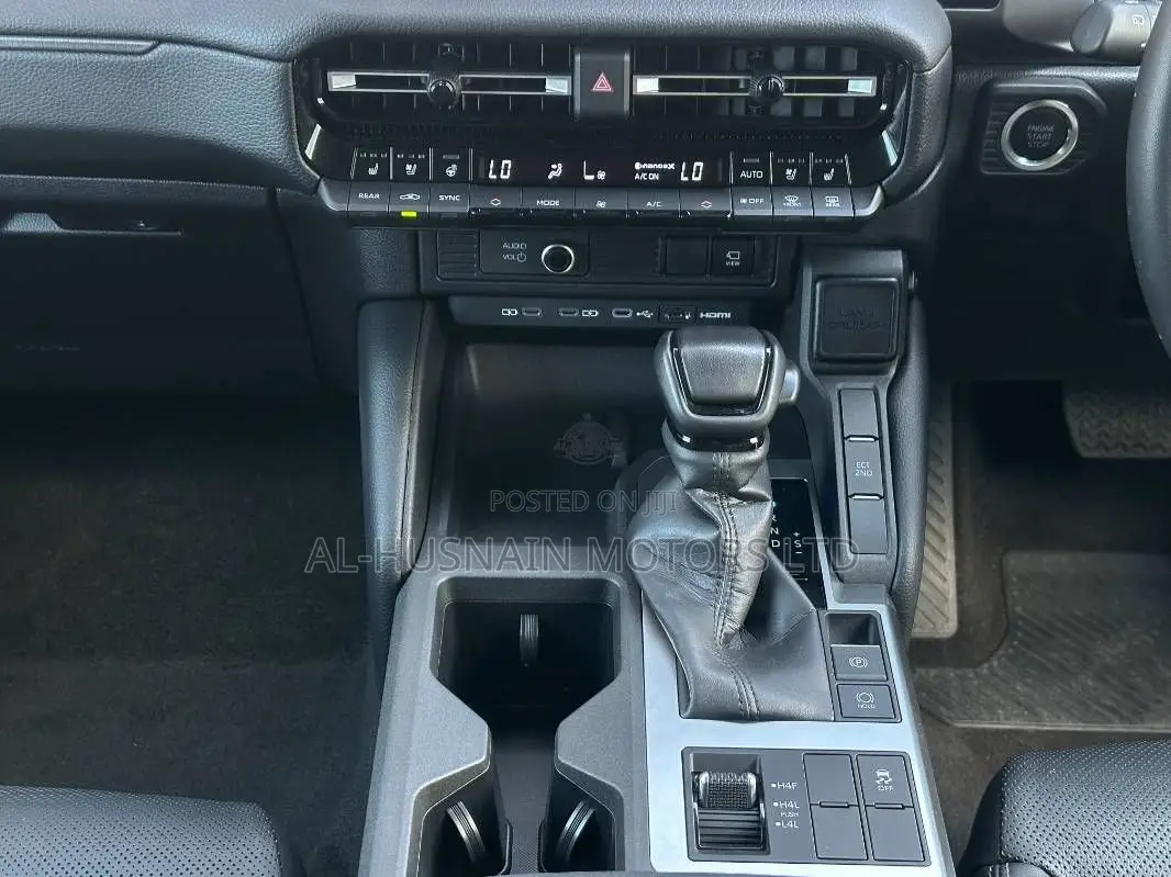 Toyota Land Cruiser LC250 2024 Gold