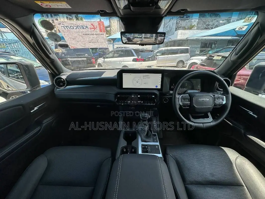 Toyota Land Cruiser LC250 2024 Gold