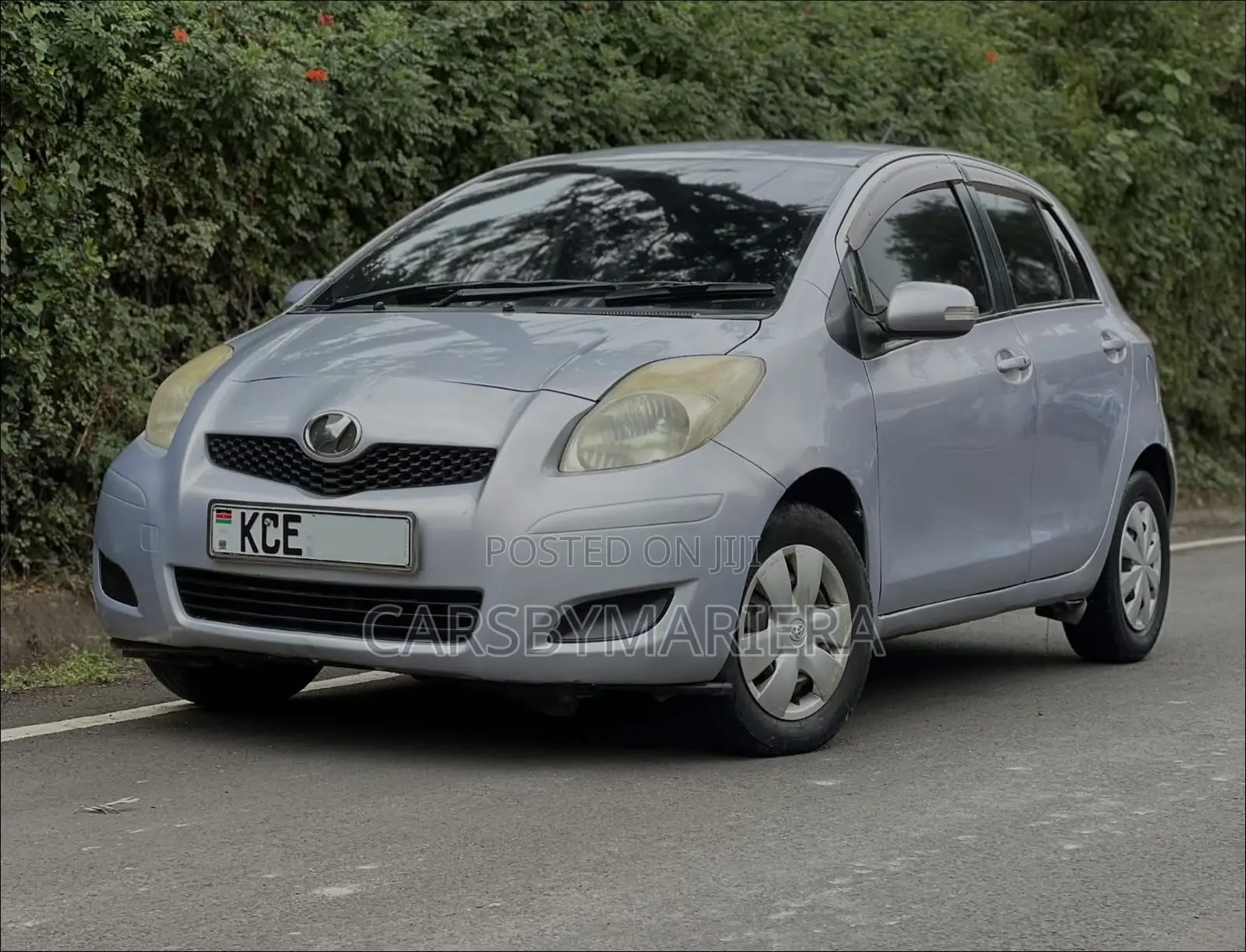 Toyota Vitz 1.0 FWD 5dr 2008 Gray