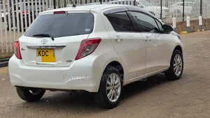 Toyota Vitz 2013 White
