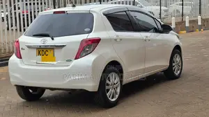 Toyota Vitz 2013 White