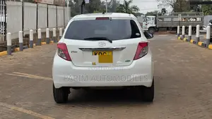 Toyota Vitz 2013 White