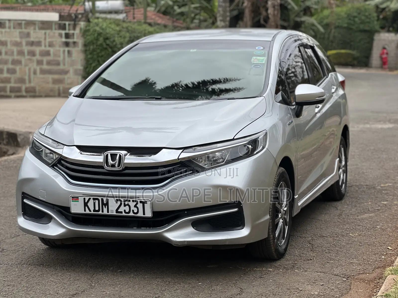 Honda Shuttle 2016 Silver