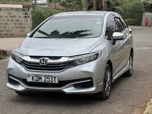 Honda Shuttle 2016 Silver