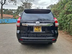 Toyota Land Cruiser Prado 2.8 D-4D 2016 Black