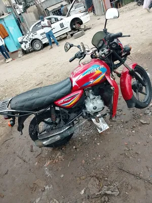 Bajaj Boxer 150 UG 2021 Red
