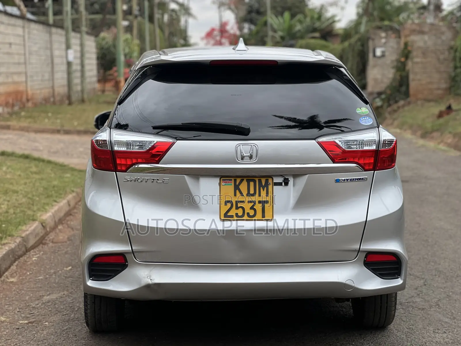 Honda Shuttle 2016 Silver