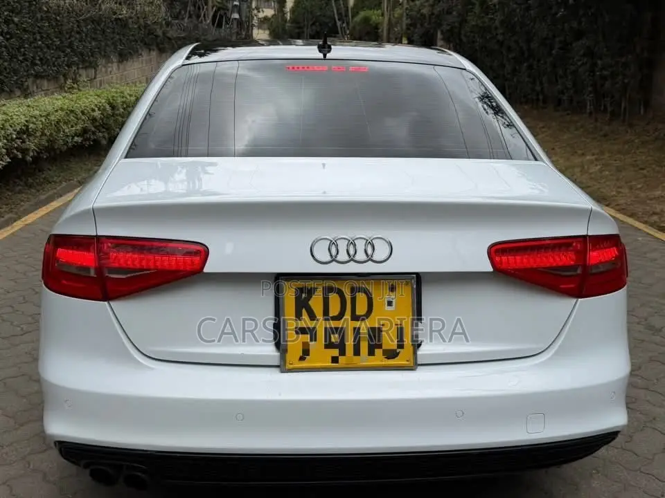 Audi A4 2.0T Premium 4dr Sedan (2.0L 4cyl Turbo CVT) 2014 White