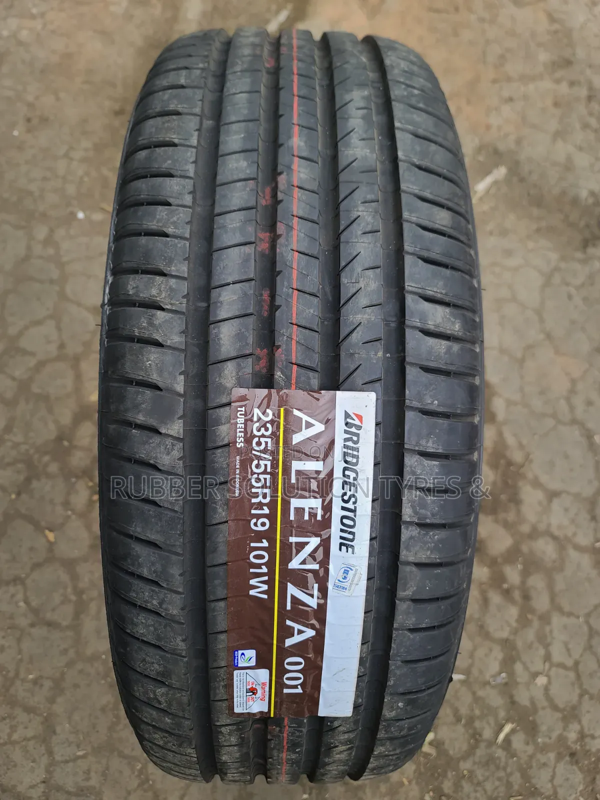 235 /55 R19 Bridgestone Tires 101w Alenza 001 Sport